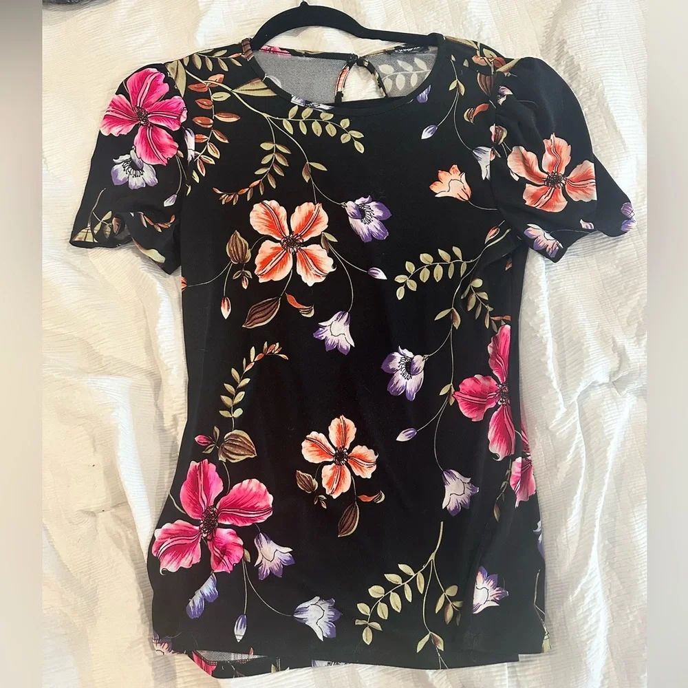 Express Blouse - Picture 2 of 3